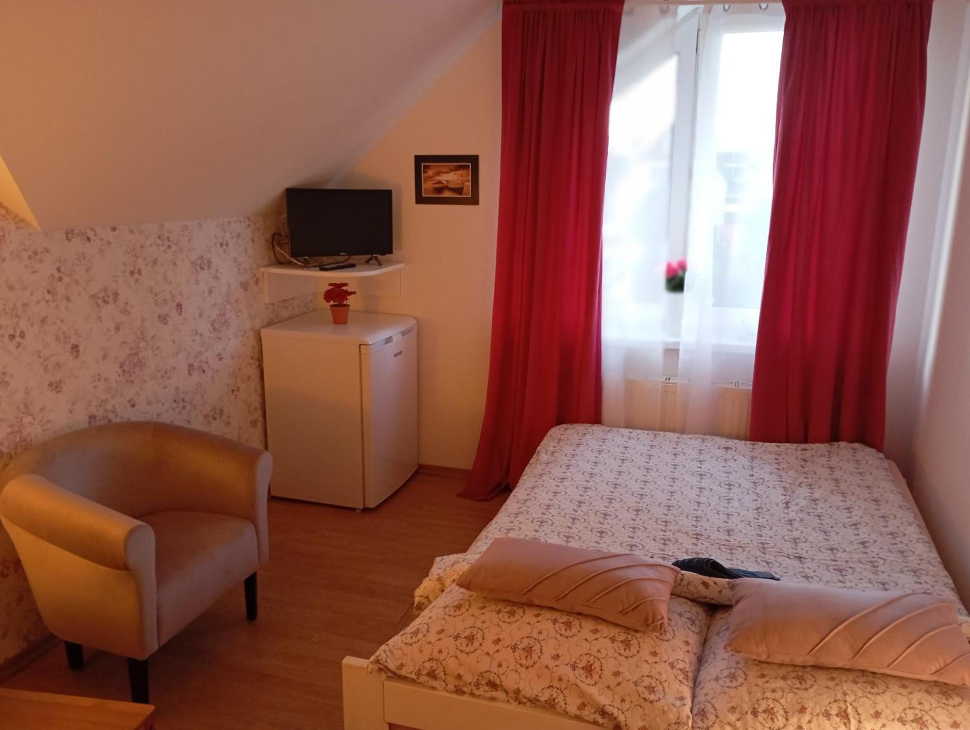 Pokoje Goscinne U Aleksandry Hel Habitación foto